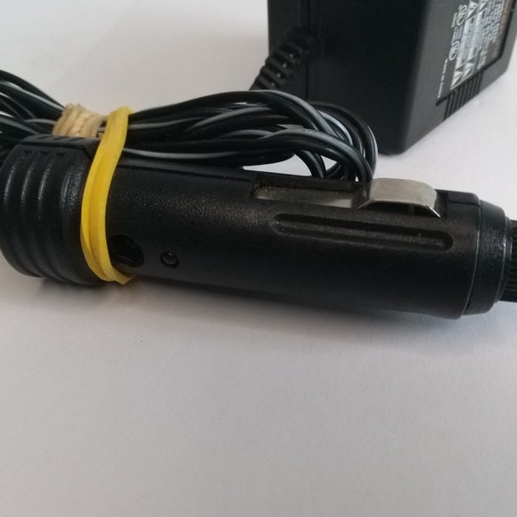 Powerline AC to DC Converter Car Lighter Socket 110-240V Part No. A0025 #2 - Picture 4 of 4